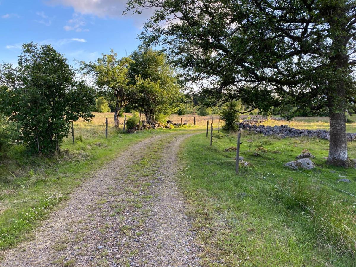 Skog Fegen Naera Ullared Villa Exterior photo