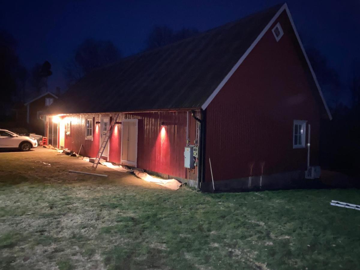 Skog Fegen Naera Ullared Villa Exterior photo